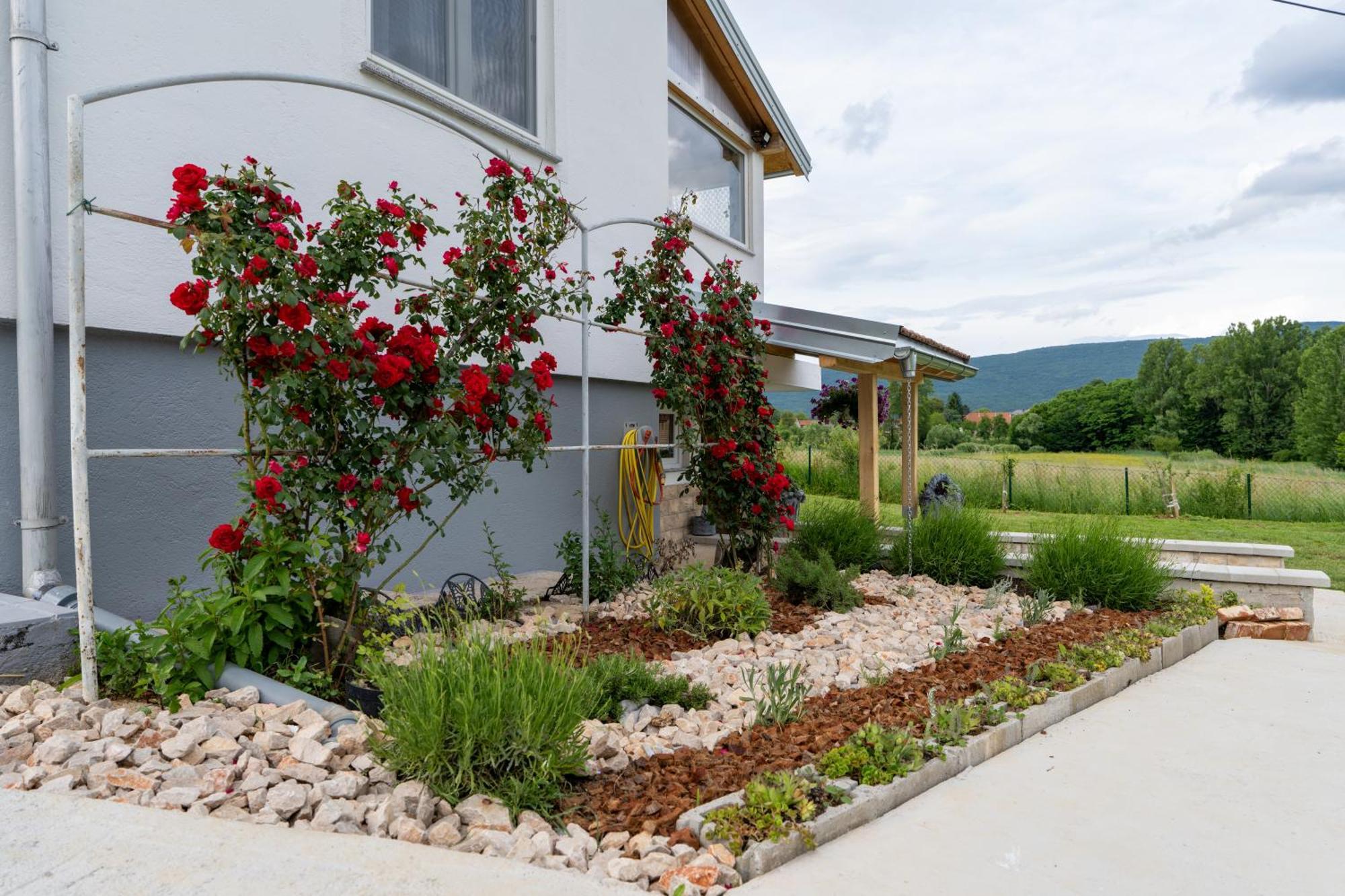 Kuca Za Odmor Belina Villa Otocac Exterior photo